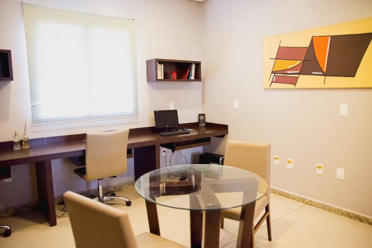 Class Hotel Varginha 瓦尔任阿 外观 照片