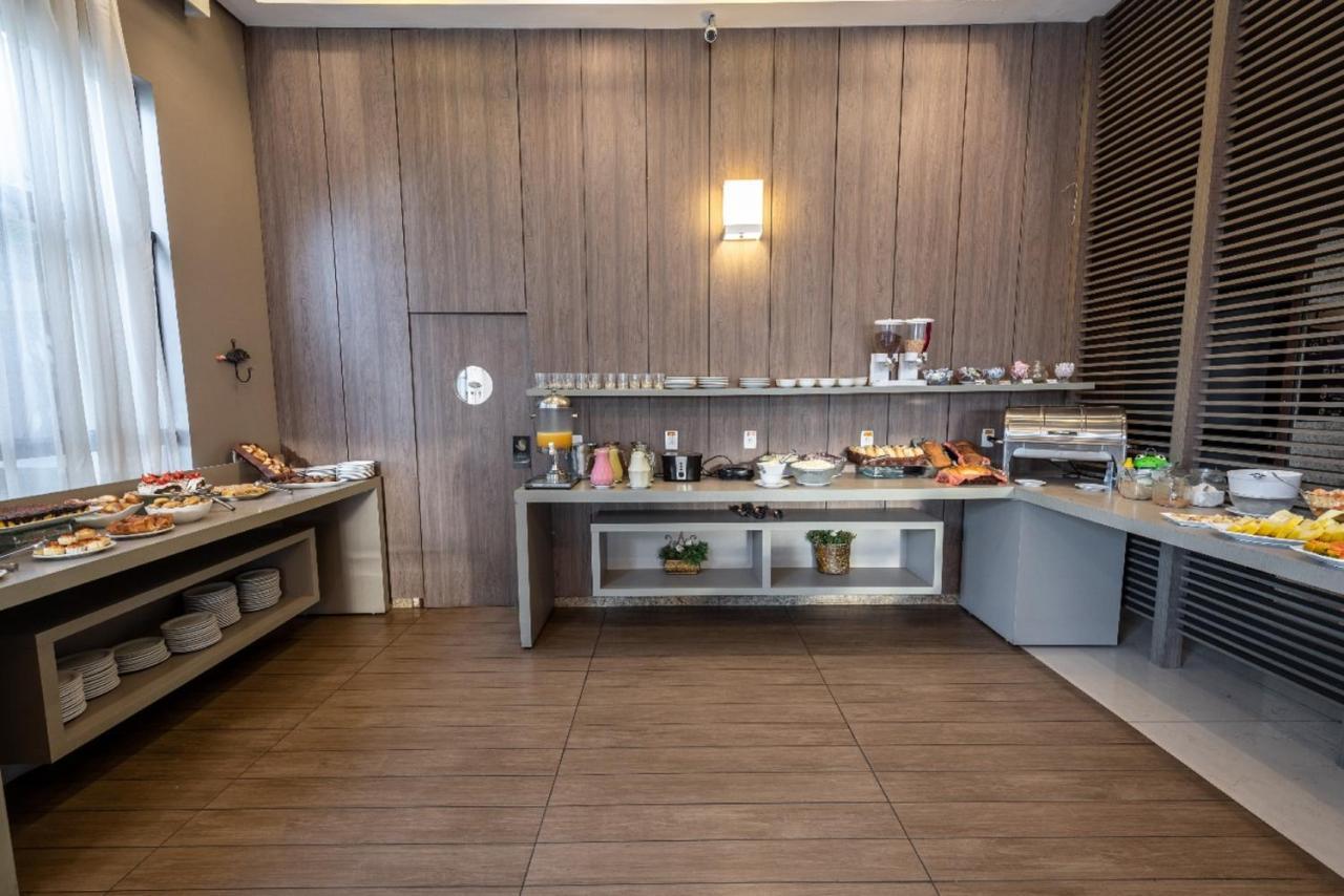 Class Hotel Varginha 瓦尔任阿 外观 照片