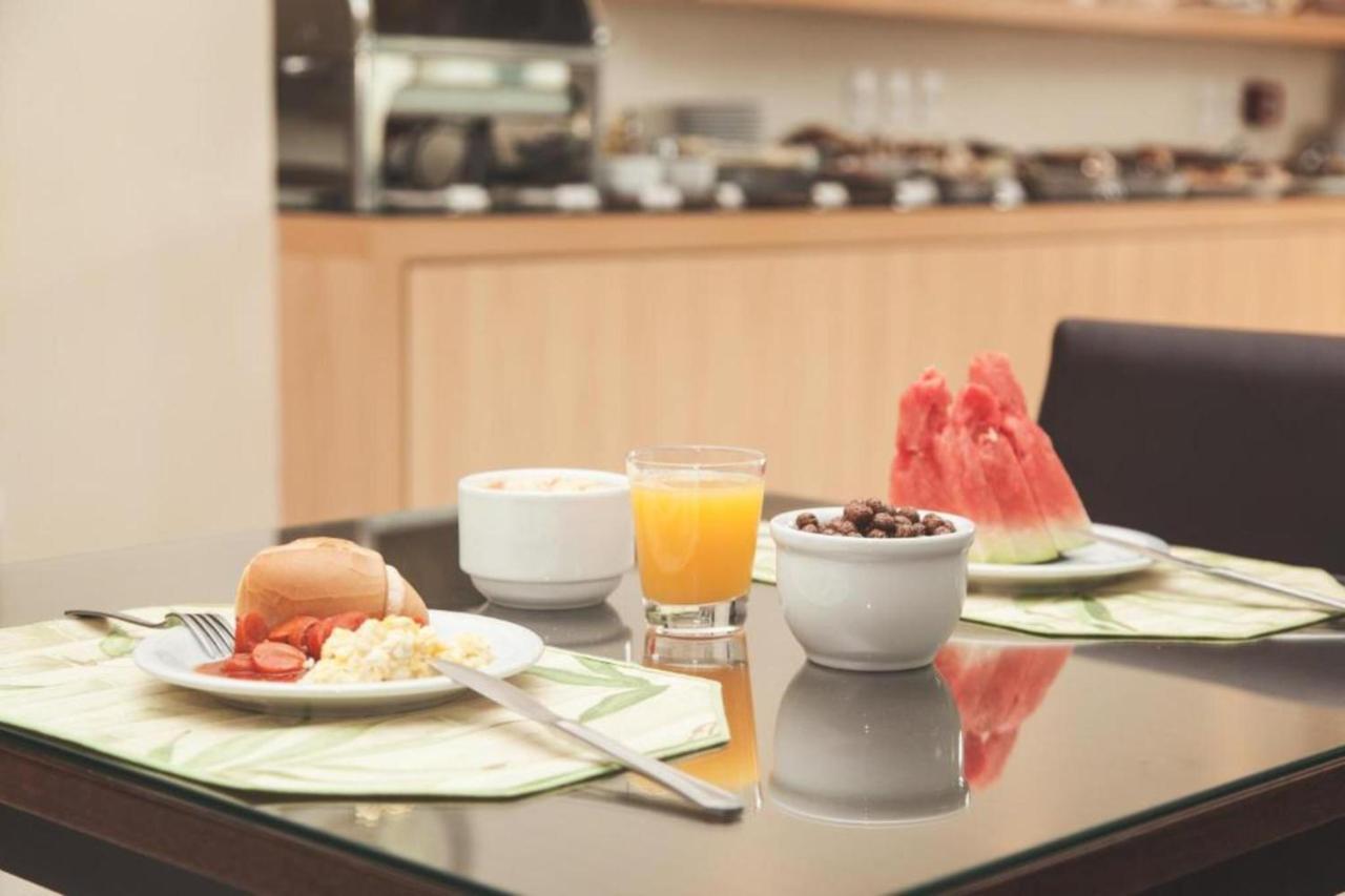Class Hotel Varginha 瓦尔任阿 外观 照片