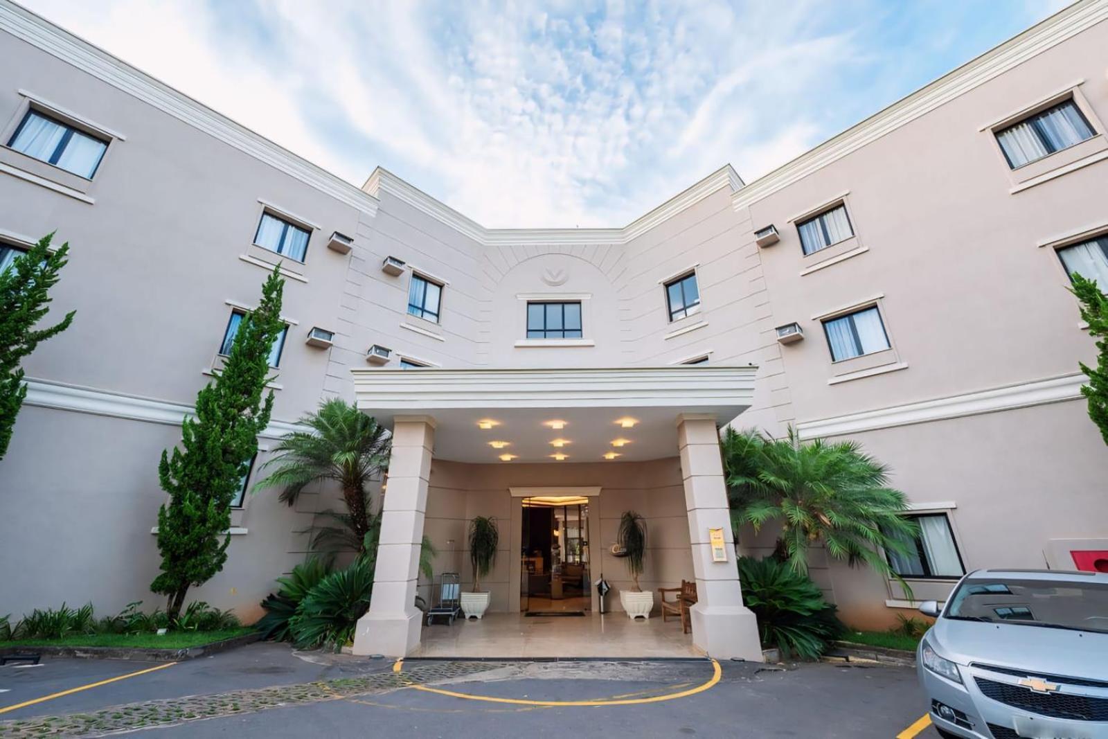 Class Hotel Varginha 瓦尔任阿 外观 照片
